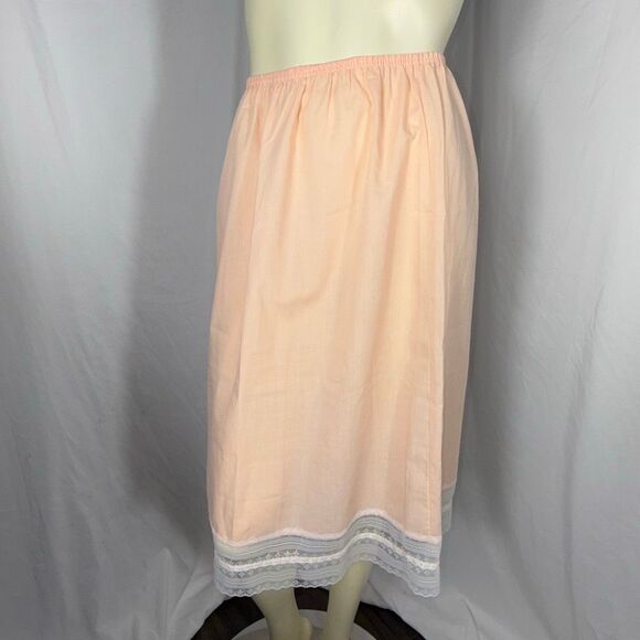 Vintage Vassarette Half Slip Medium Peach Lace Trim Made in USA Romantic Lingeri - Picture 10 of 14